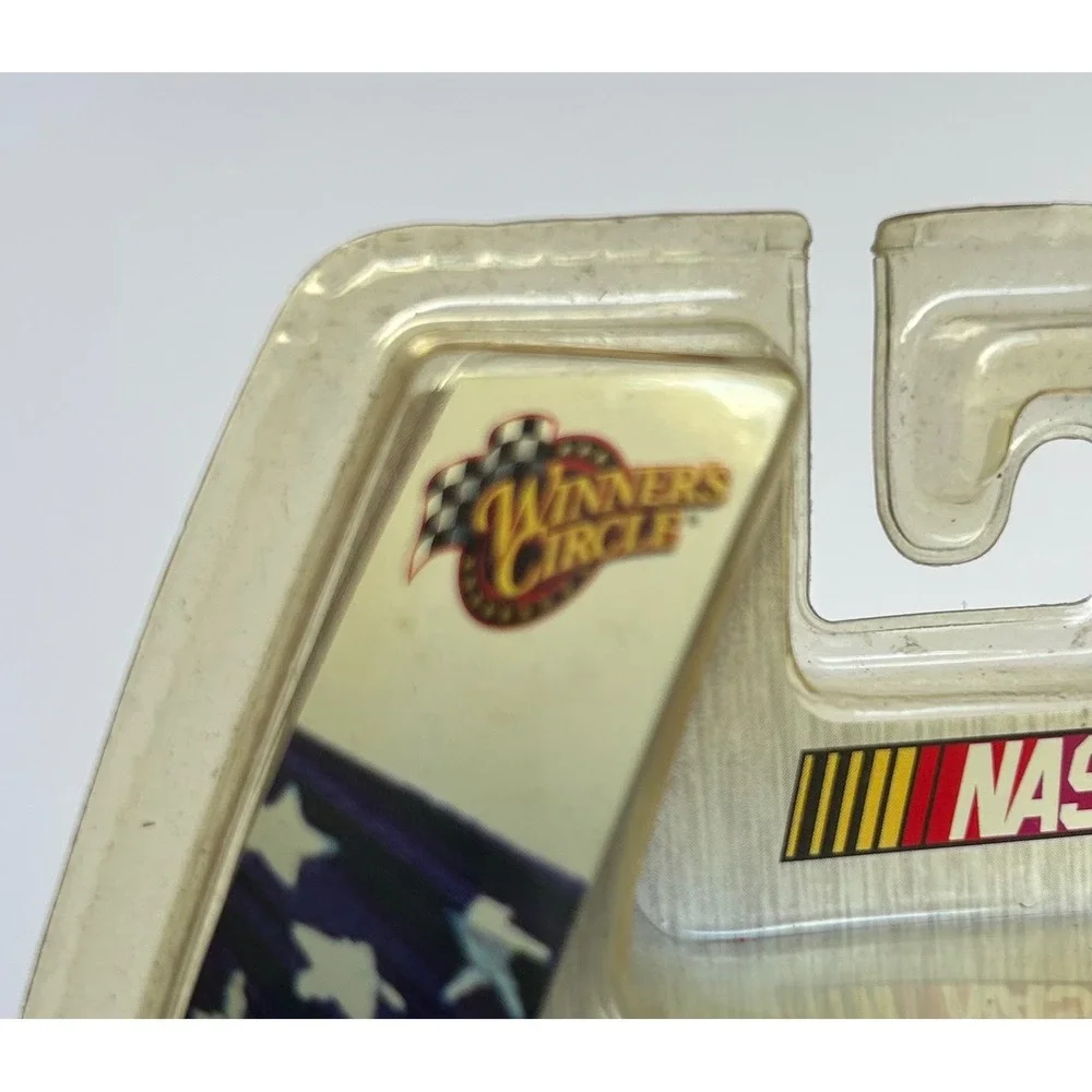 Winners‎ Circle NASCAR 1:64 Diecast #48 Jimmie Johnson Honoring Our Soldiers